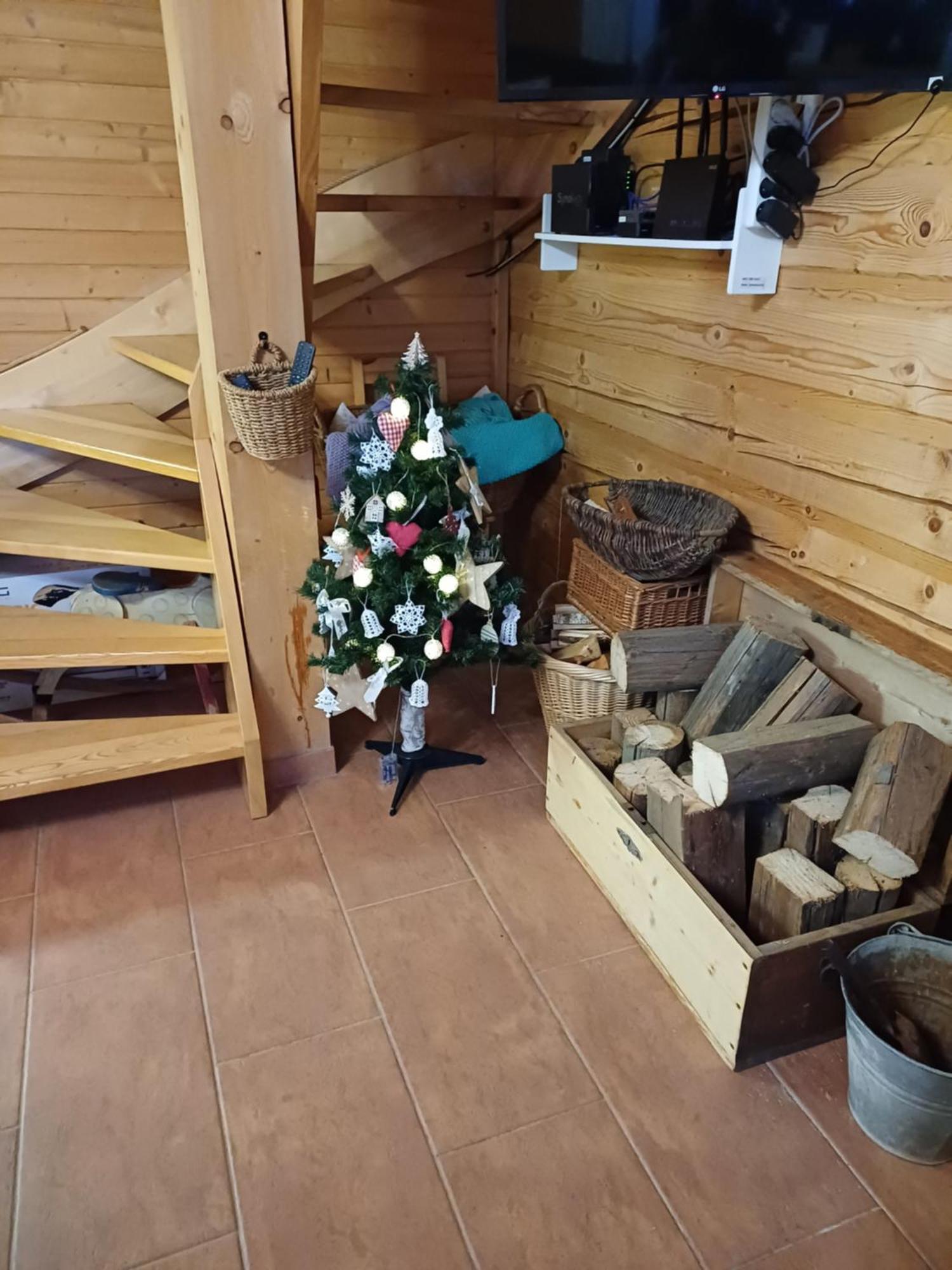 Drevenica Zapadne Tatry S Kupacou Kadou A Krbom Apartment Ziar Exterior photo